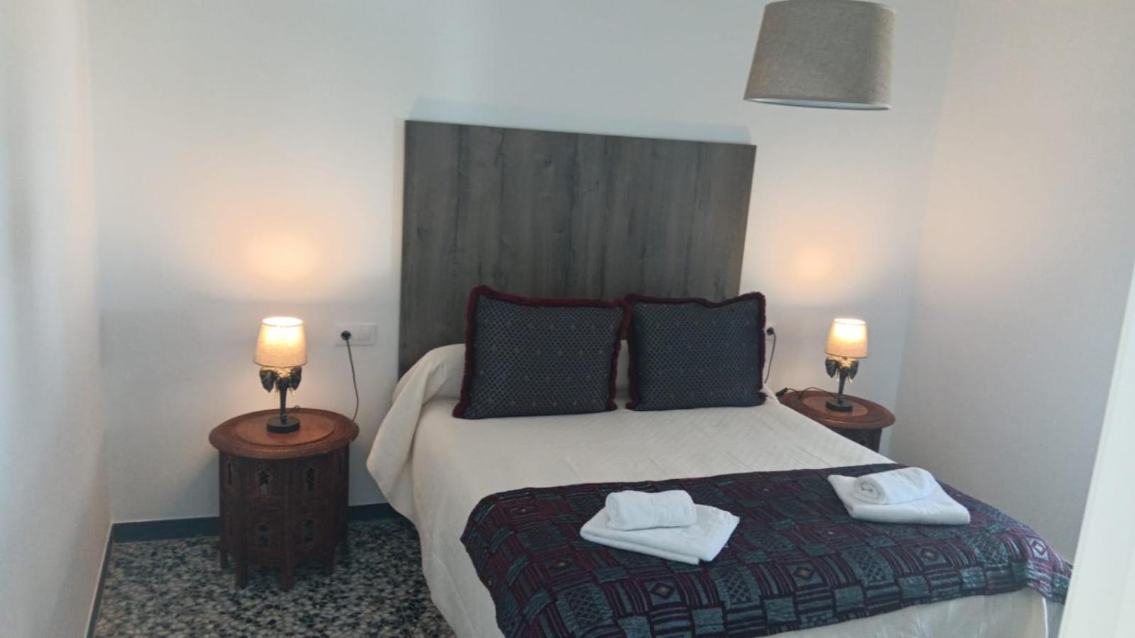 Apartamentos Fernando III El Santo Baeza Bagian luar foto