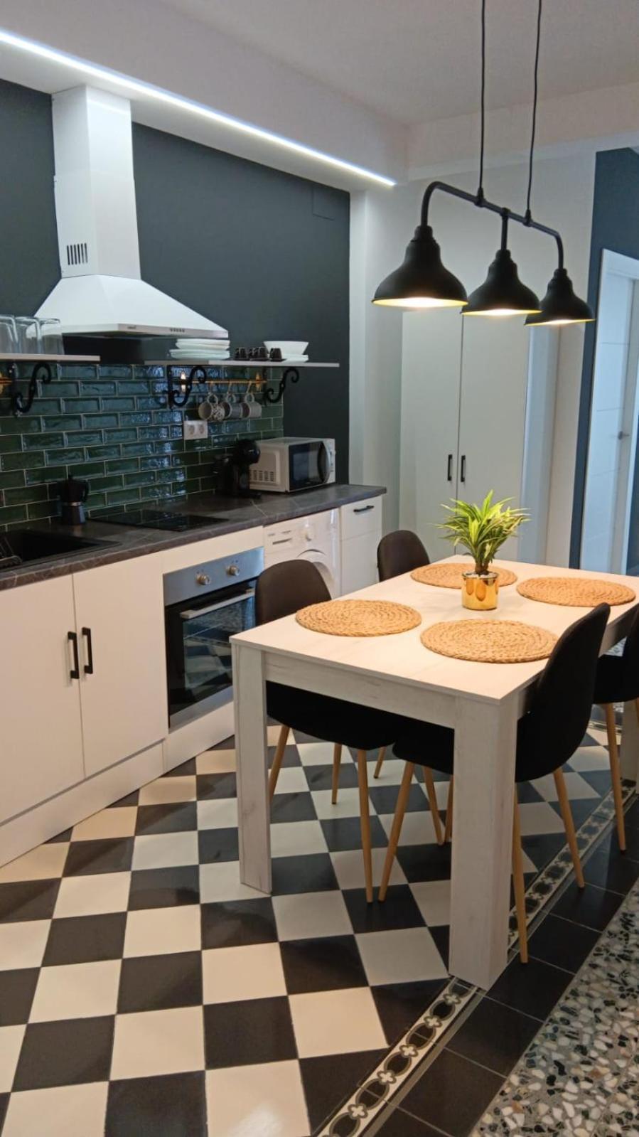Apartamentos Fernando III El Santo Baeza Bagian luar foto